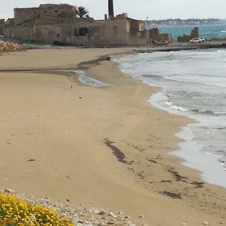 Appartamento Valeria Zona Mare อาโวลา ภายนอก รูปภาพ